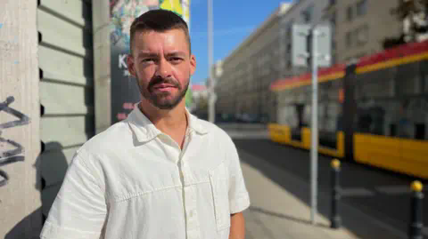 BBC Dmitry Luksha – 刚刚从监狱释放（记者 – 直到今年夏天大赦前一直服刑4年）